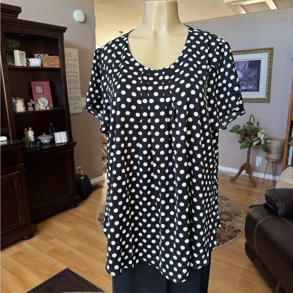 Bestbee black & white polka dot short sleeve blouse-size XXL